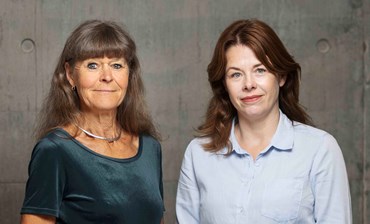 Bild på Sveriges Konsumenters konsumentvägledare Maria Wiezell och Christine Fransholm.